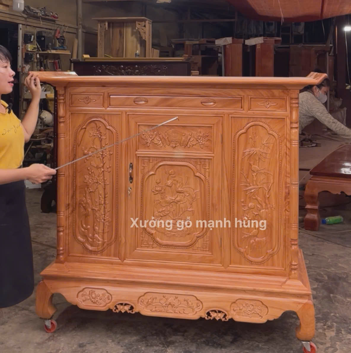 Tủ thờ trạm hoa sen gỗ gõ đỏ 1m54